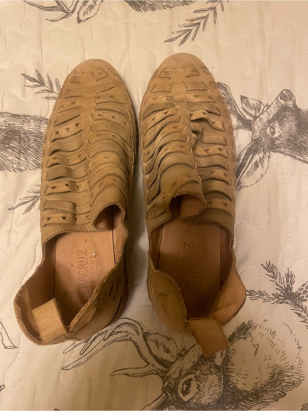 Women’s leather sandals size 9/40